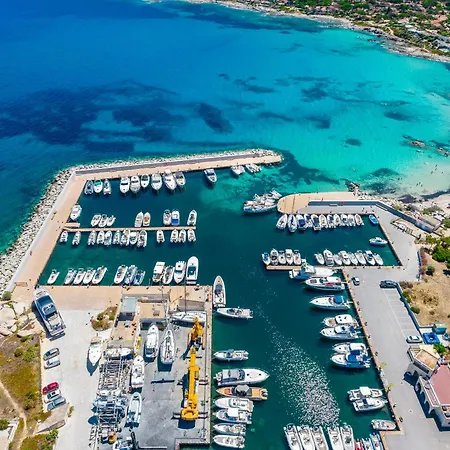 Apartahotel A Marina 4*