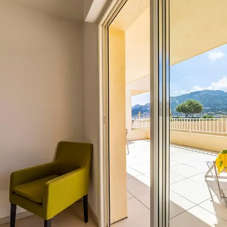 A Marina Aparthotel *
