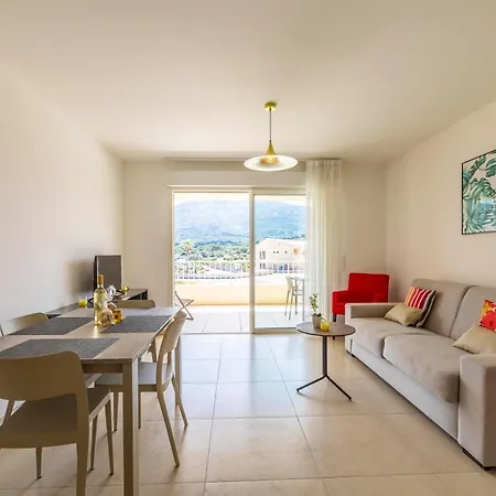 A Marina Lumio (Corsica)