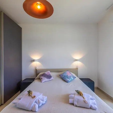 A Marina 4* Lumio (Corsica)