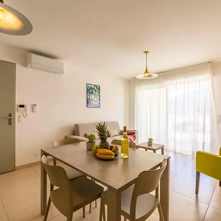 Apartahotel A Marina 4*