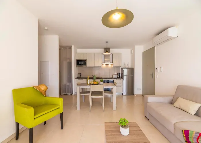 A Marina Aparthotel 4*