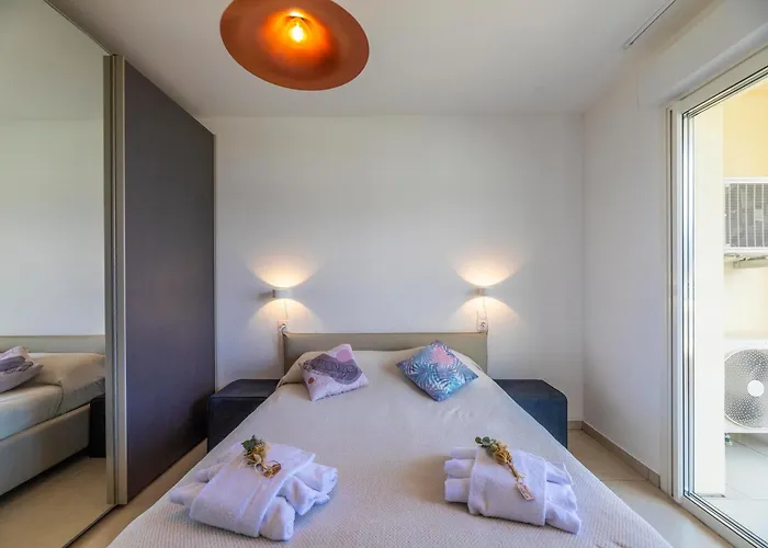 A Marina 4* Lumio (Corsica)